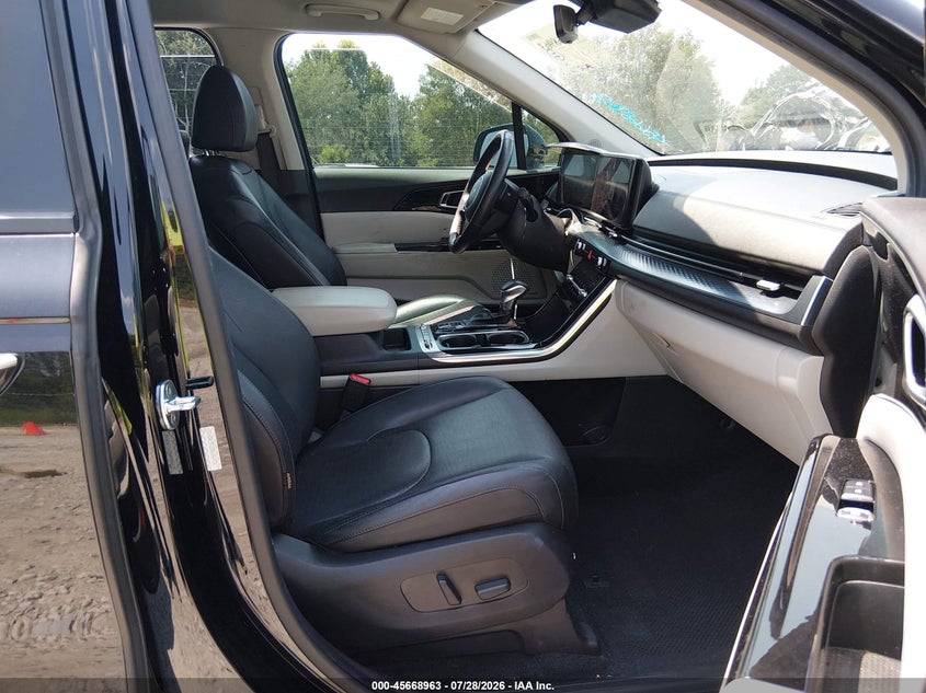 2022 KIA CARNIVAL MPV auction photo 5