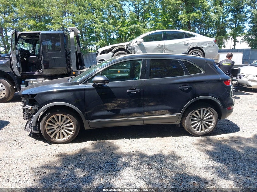 2019 Lincoln Mkc Standard VIN: 5LMCJ1D90KUL34543 Lot: 45668969