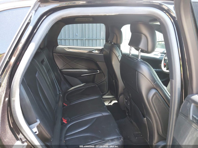 2019 Lincoln Mkc Standard VIN: 5LMCJ1D90KUL34543 Lot: 45668969