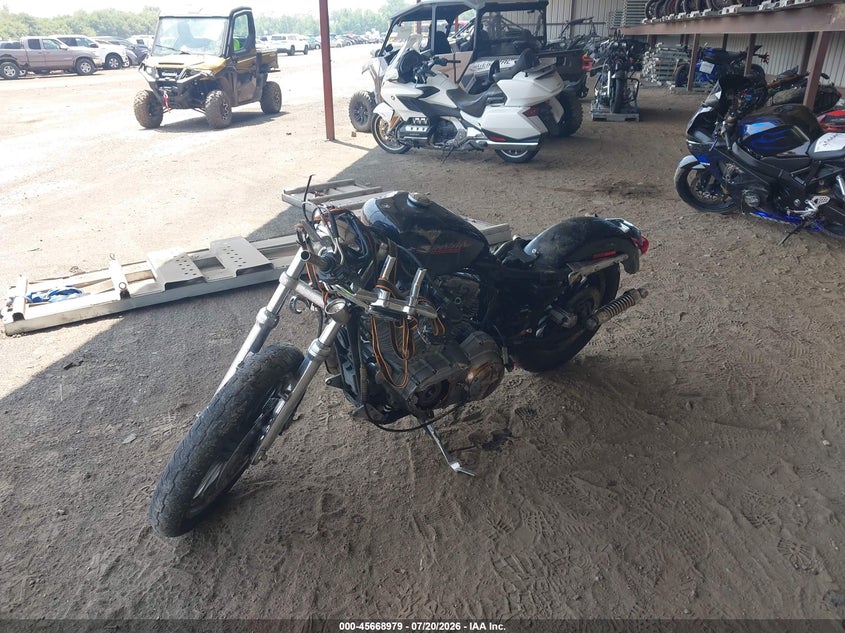2004 HARLEY-DAVIDSON XL883 auction photo 2