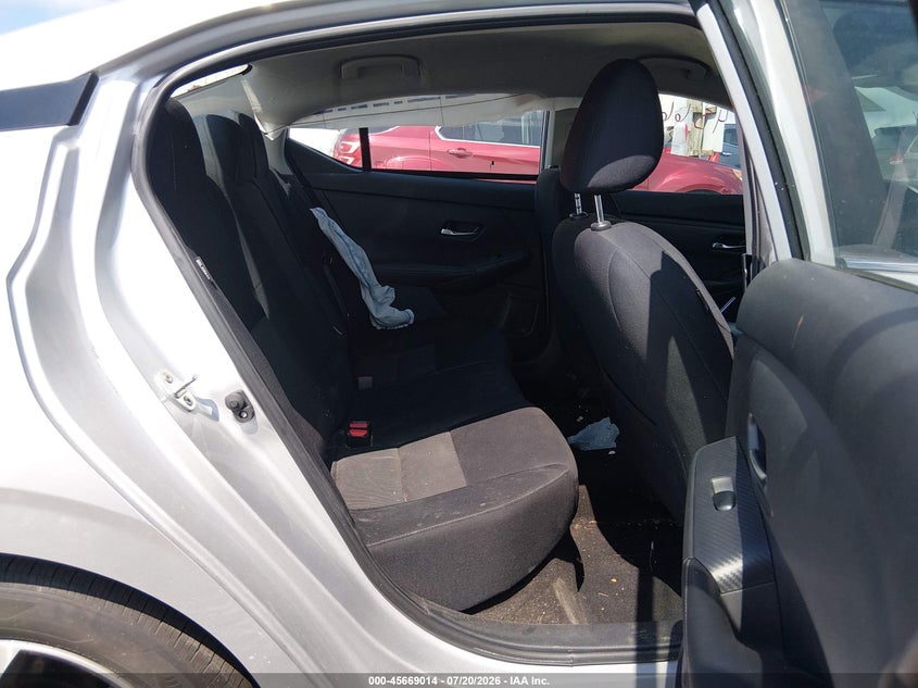 2022 NISSAN SENTRA auction photo 8