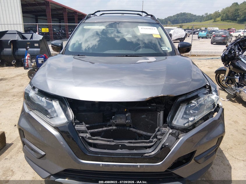 2017 Nissan Rogue Sv VIN: 5N1AT2MV1HC884453 Lot: 45669023