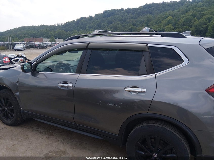 2017 Nissan Rogue Sv VIN: 5N1AT2MV1HC884453 Lot: 45669023
