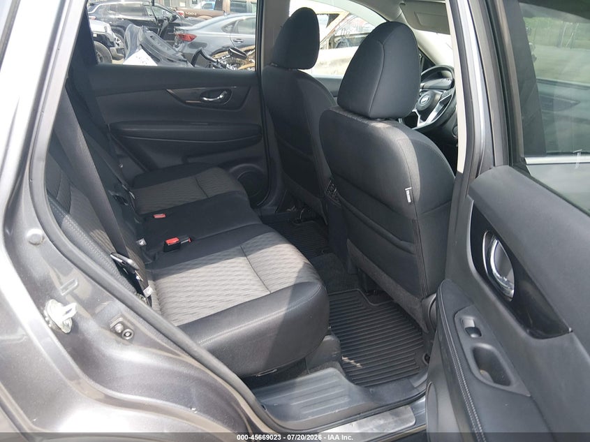 2017 Nissan Rogue Sv VIN: 5N1AT2MV1HC884453 Lot: 45669023