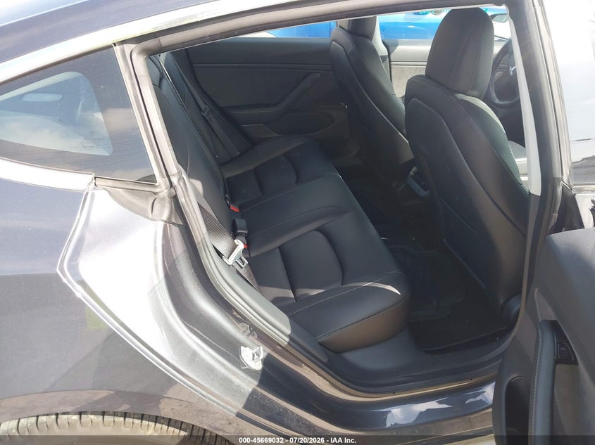2018 Tesla Model 3 Long Range/Performance VIN: 5YJ3E1EB2JF145722 Lot: 45669032