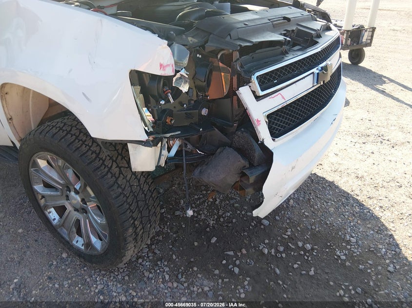 2008 Chevrolet Tahoe Ltz VIN: 1GNFK13038R195614 Lot: 45669035