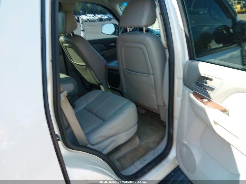 2008 Chevrolet Tahoe Ltz VIN: 1GNFK13038R195614 Lot: 45669035