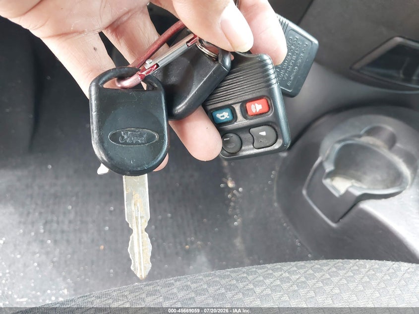 2006 Ford Focus Zx5 VIN: 1FAFP37N86W157084 Lot: 45669059