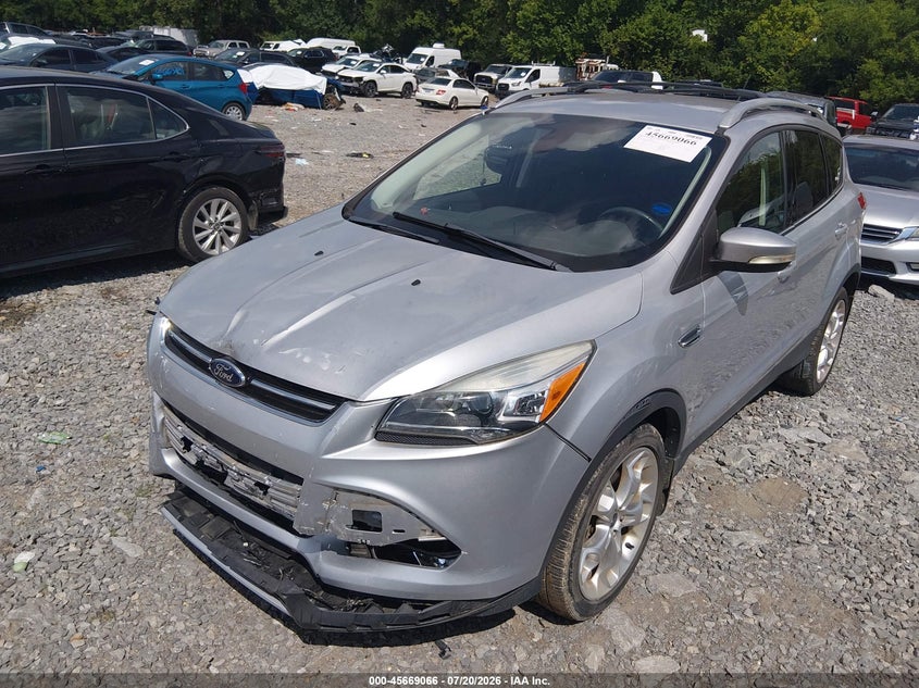 2013 FORD ESCAPE auction photo 2