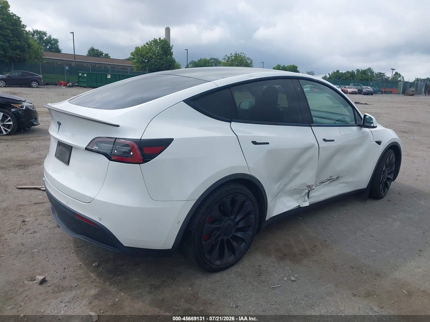 2020 Tesla Model Y Long Range Dual Motor All-Wheel Drive/Performance Dual Motor All-Wheel Drive VIN: 5YJYGDEF0LF028051 Lot: 45669131