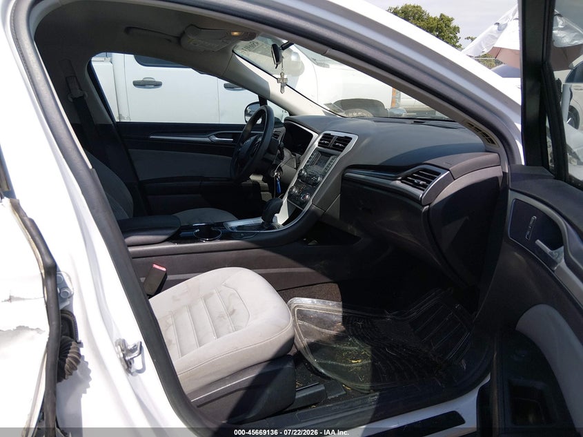 2014 FORD FUSION auction photo 5