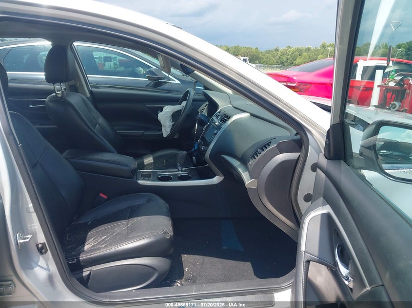 2015 NISSAN ALTIMA auction photo 5