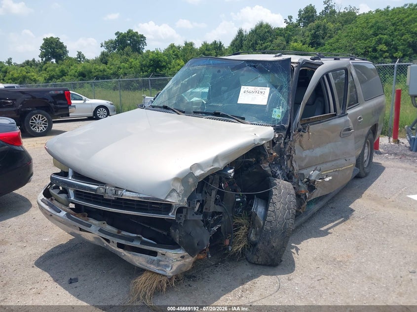 2003 Chevrolet Suburban 1500 Lt VIN: 3GNEC16Z53G272205 Lot: 45669192