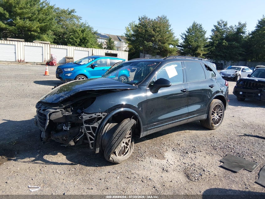 2017 PORSCHE CAYENNE auction photo 2