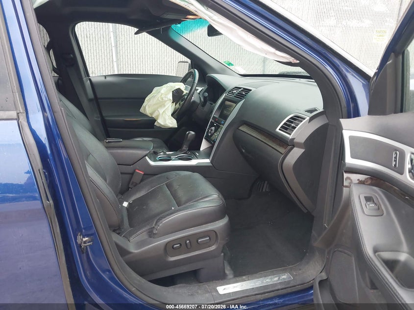 2015 FORD EXPLORER auction photo 5