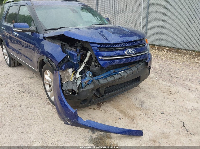 2015 FORD EXPLORER auction photo 6