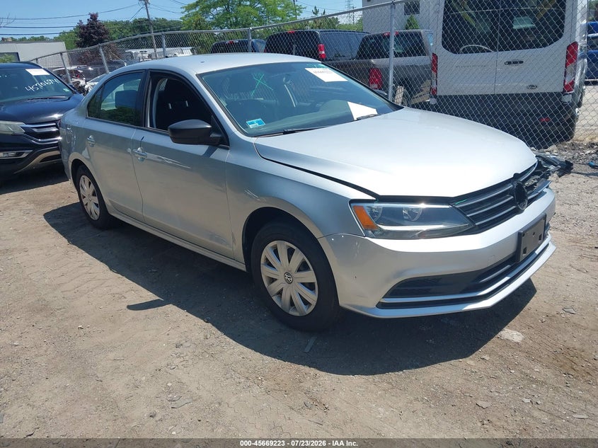 2016 VOLKSWAGEN JETTA auction photo 1