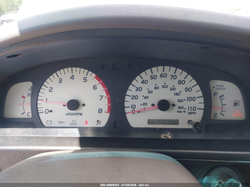 2004 TOYOTA TACOMA auction photo 7