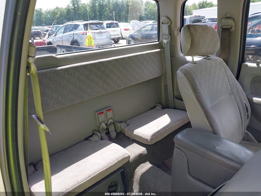 2004 TOYOTA TACOMA auction photo 8