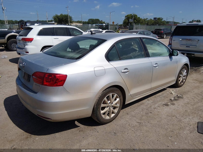 2013 Volkswagen Jetta 2.5L Se VIN: 3VWDP7AJXDM450588 Lot: 45669285