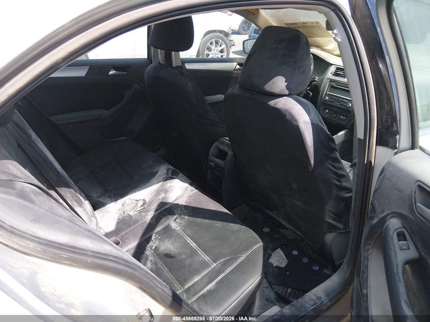 2013 Volkswagen Jetta 2.5L Se VIN: 3VWDP7AJXDM450588 Lot: 45669285