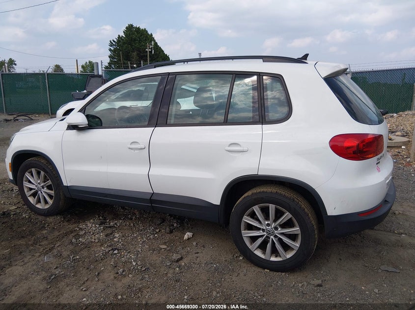 2017 Volkswagen Tiguan 2.0T/2.0T S VIN: WVGBV7AX4HK050295 Lot: 45669300