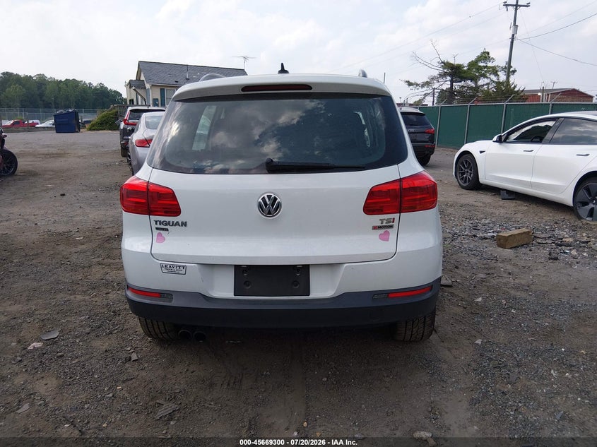 2017 Volkswagen Tiguan 2.0T/2.0T S VIN: WVGBV7AX4HK050295 Lot: 45669300