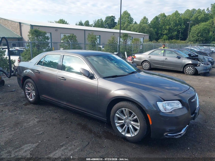 2019 CHRYSLER 300 TOURING