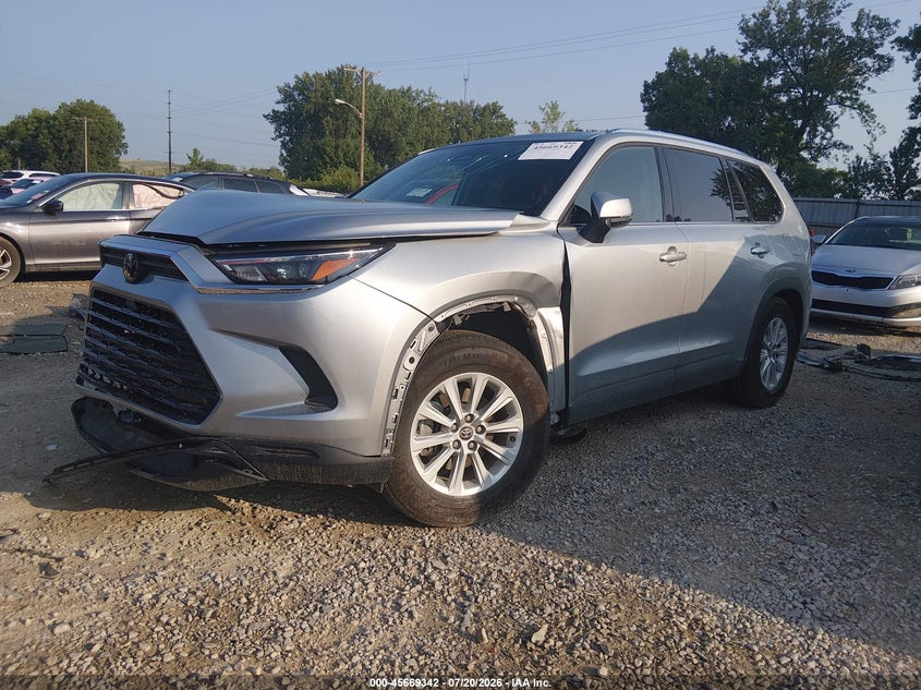 2026 TOYOTA GRAND HIGHLANDER auction photo 2