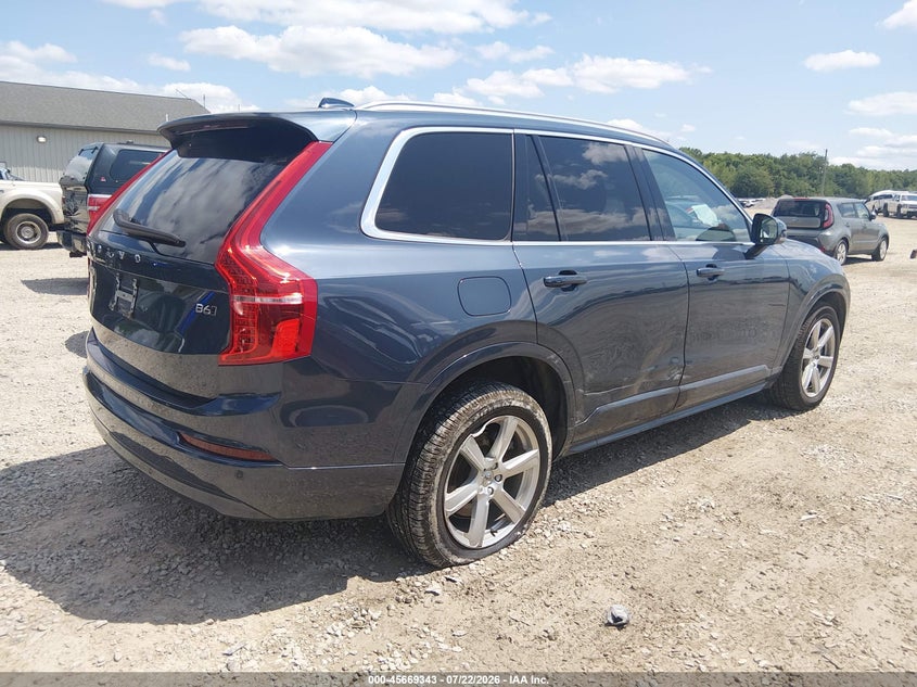 2023 VOLVO XC90 auction photo 4