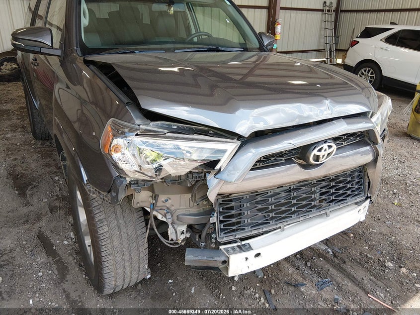 2019 Toyota 4Runner Sr5 Premium VIN: JTEZU5JR2K5207920 Lot: 45669349