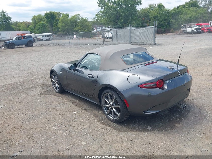 Vin: jm1ndad76m0460793, lot: 46167968, mazda mx-5 miata grand touring 20213