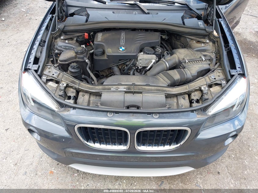 2014 BMW X1 xDrive28I VIN: WBAVL1C56EVY18754 Lot: 45669380