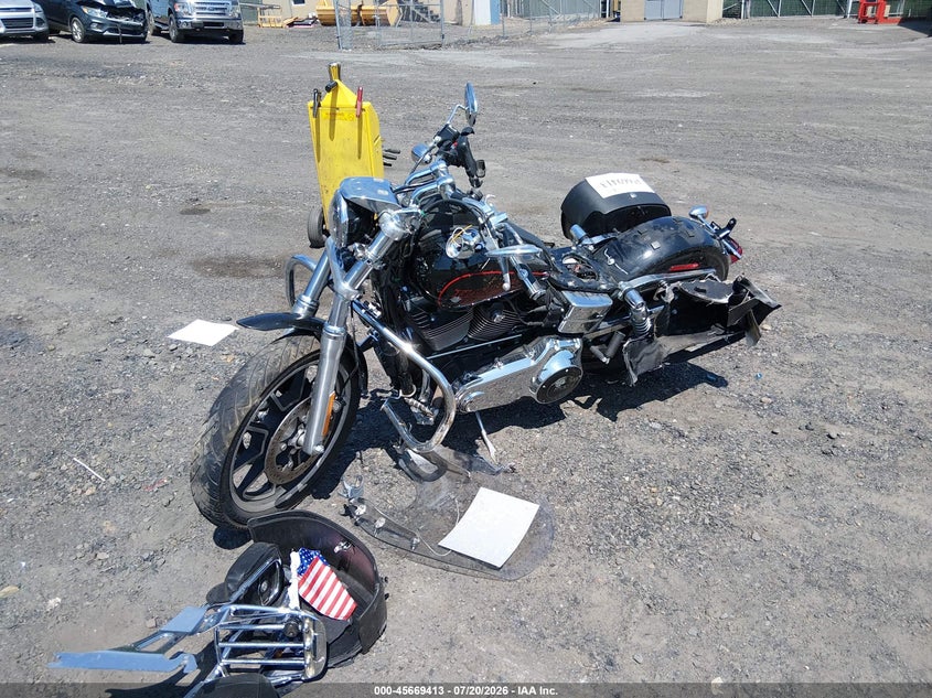 2014 Harley-Davidson Fxdl Dyna Low Rider VIN: 1HD1GNM24EC319379 Lot: 45669413