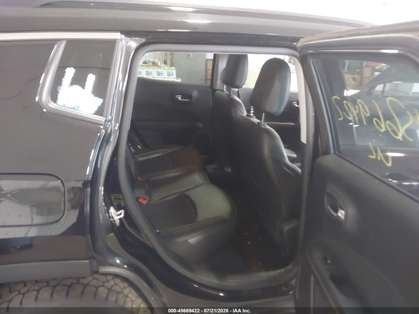 2019 Jeep Compass Latitude 4X4 VIN: 3C4NJDBB1KT800689 Lot: 45669422
