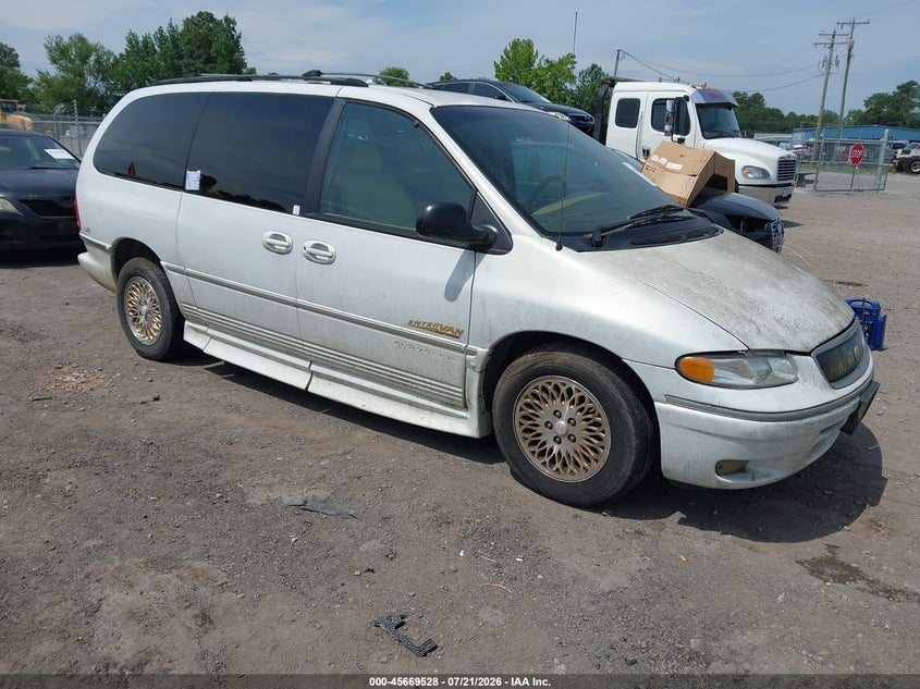 1997 Chrysler Town & Country Lxi