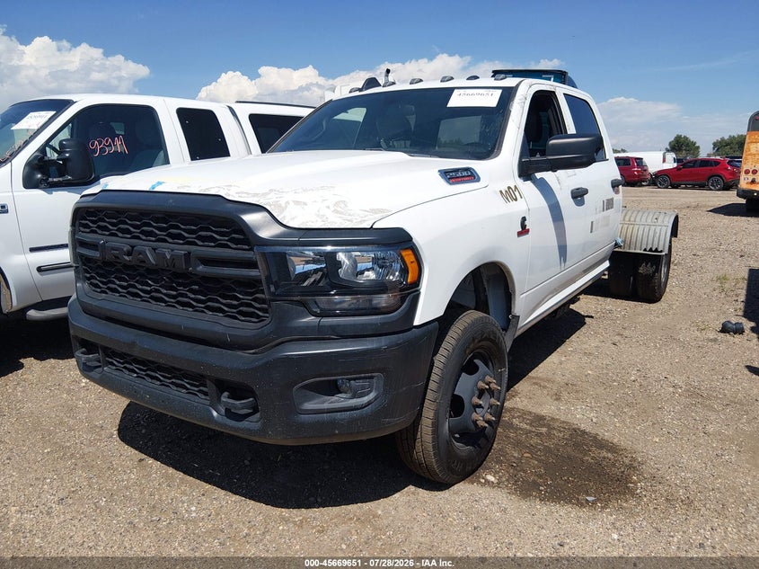 2023 RAM 3500 CHASSIS auction photo 2