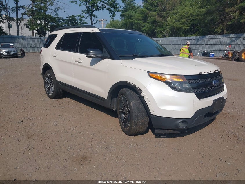 2015 FORD EXPLORER auction photo 1