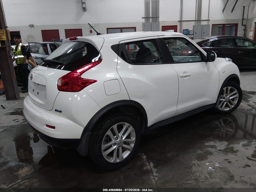 Vin: jn8af5mr1dt211399, lot: 46168294, nissan juke s 20134