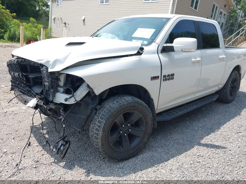 Vin: 1c6rr7mt4hs858668, lot: 46168318, ram 1500 night  4x4 5'7 box 20172
