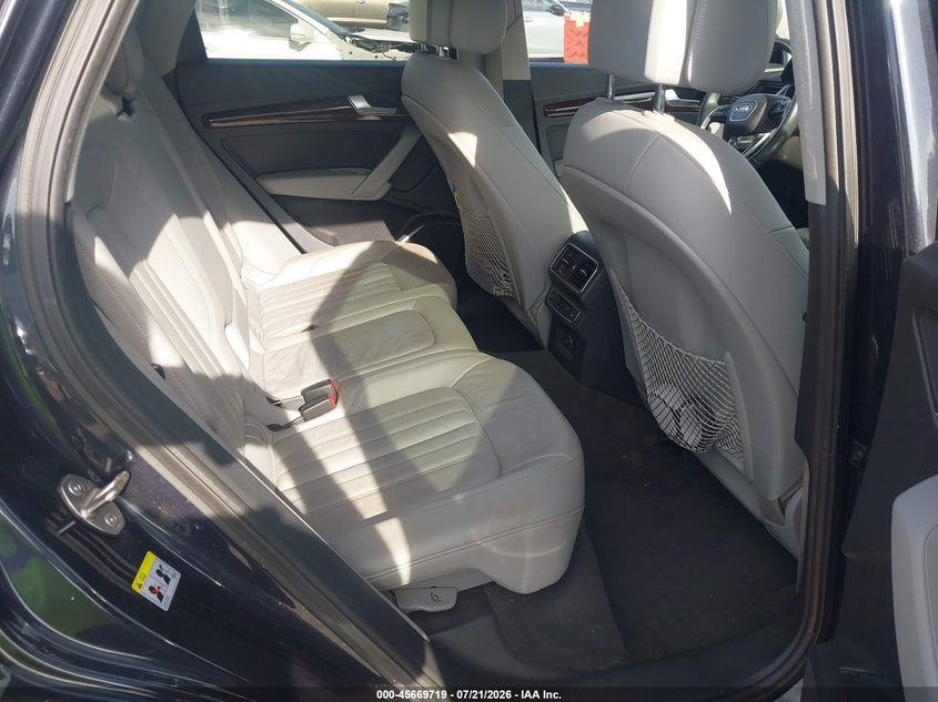 2018 Audi Q5 2.0T Premium/2.0T Tech Premium VIN: WA1BNAFY1J2222155 Lot: 45669719