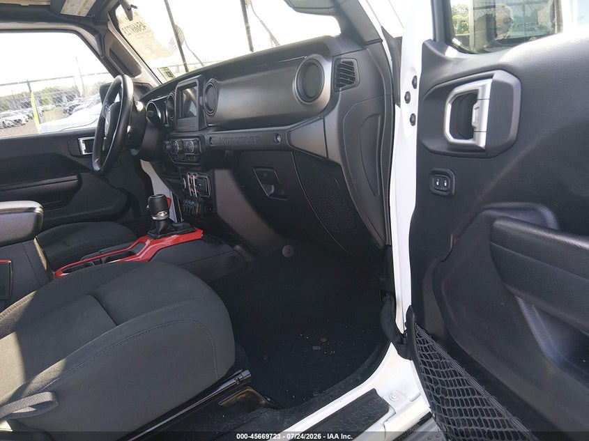 JEEP WRANGLER UNLIMITED 2018 VIN 1C4HJXDG5JW115174
