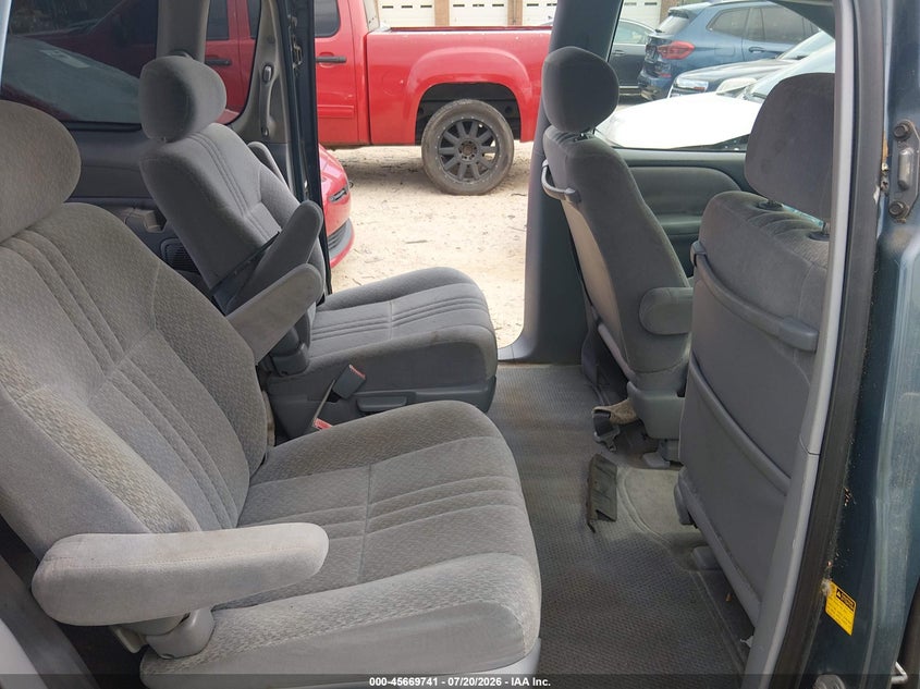 2003 Toyota Sienna Ce VIN: 4T3ZF19C33U516586 Lot: 45669741