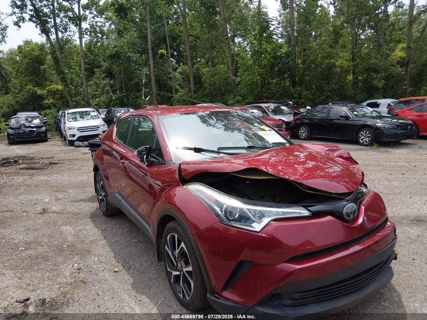 TOYOTA C-HR - zdjęcie 1
