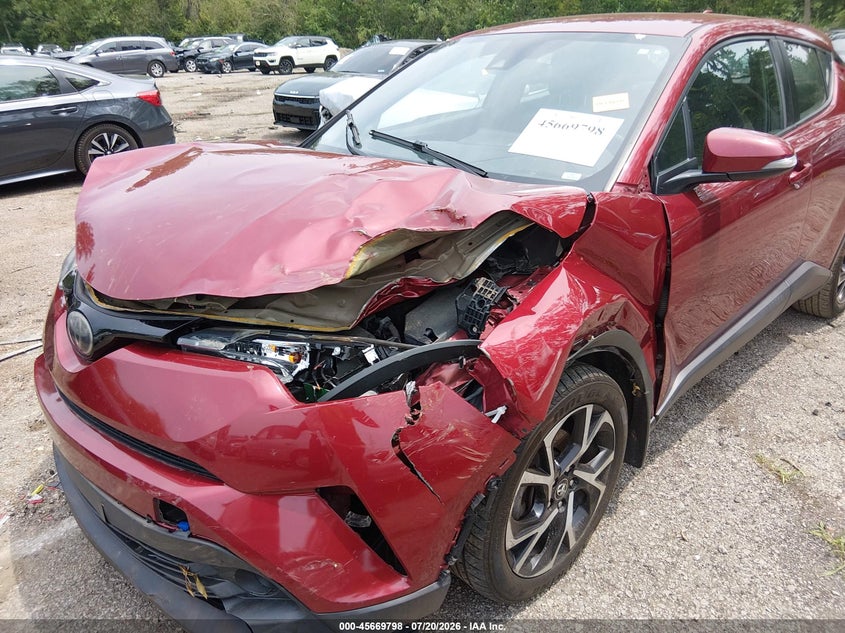 TOYOTA C-HR - zdjęcie 6