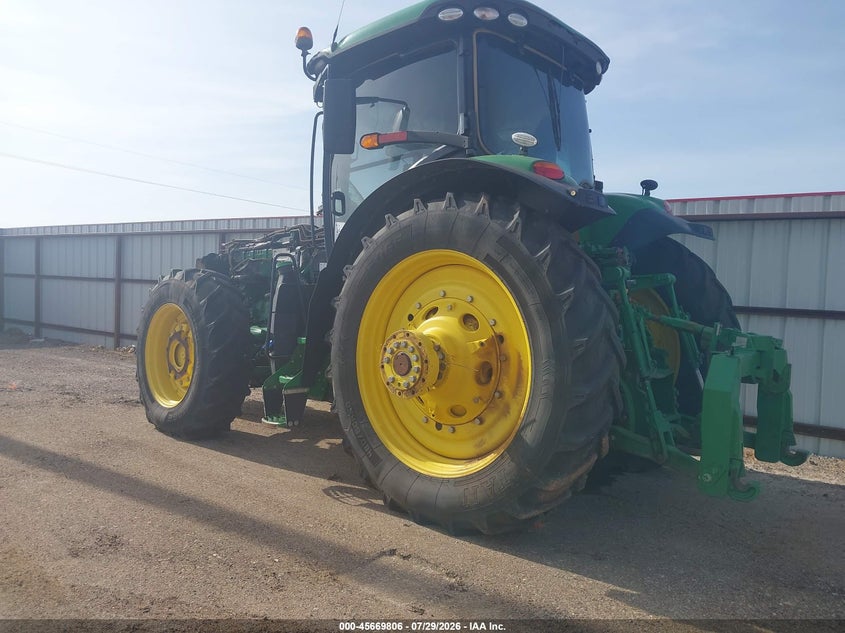 2019 JOHN DEERE TRACTOR auction photo 3