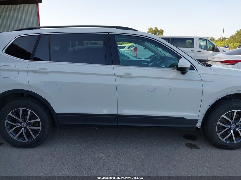 2019 Volkswagen Tiguan 2.0T Se/2.0T Sel/2.0T Sel R-Line/2.0T Sel R-Line Black VIN: 3VV3B7AX2KM041713 Lot: 45669838