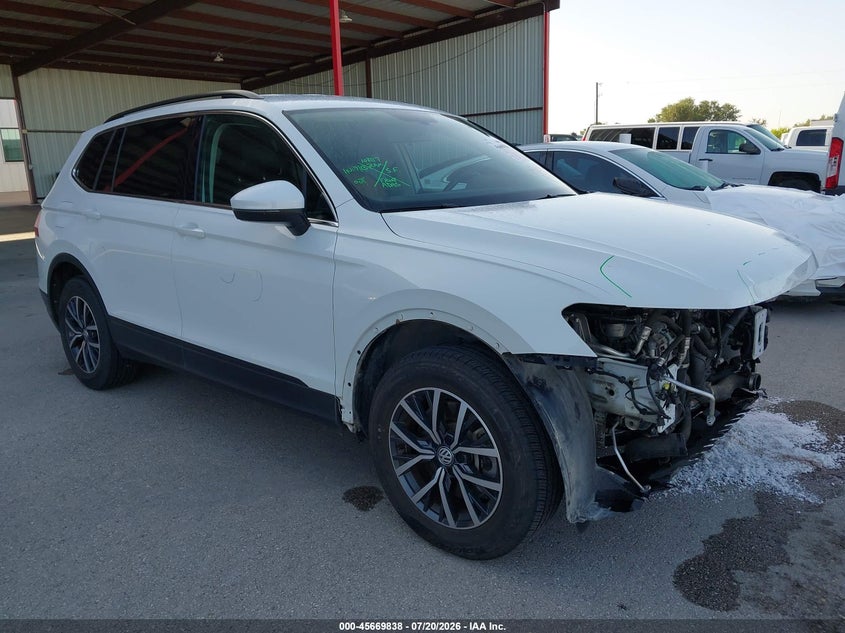 2019 Volkswagen Tiguan 2.0T Se/2.0T Sel/2.0T Sel R-Line/2.0T Sel R-Line Black VIN: 3VV3B7AX2KM041713 Lot: 45669838