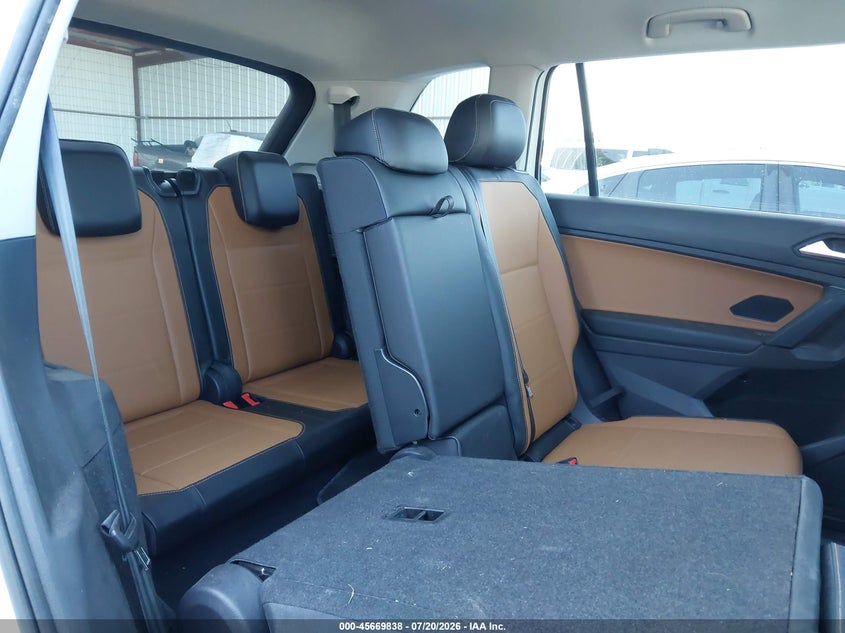 2019 Volkswagen Tiguan 2.0T Se/2.0T Sel/2.0T Sel R-Line/2.0T Sel R-Line Black VIN: 3VV3B7AX2KM041713 Lot: 45669838