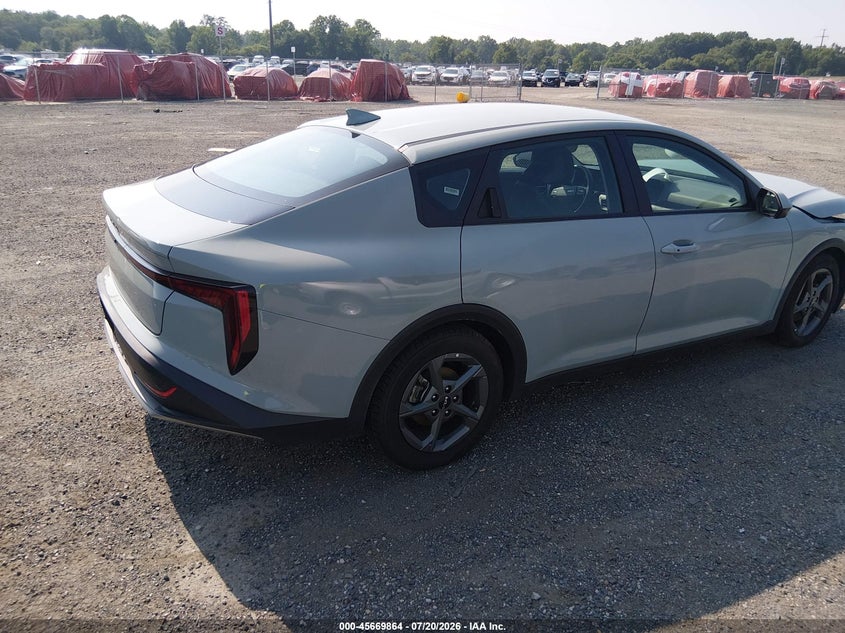 Vin: 3kpft4de2se100321, lot: 46168464, kia k4 lxs 20254
